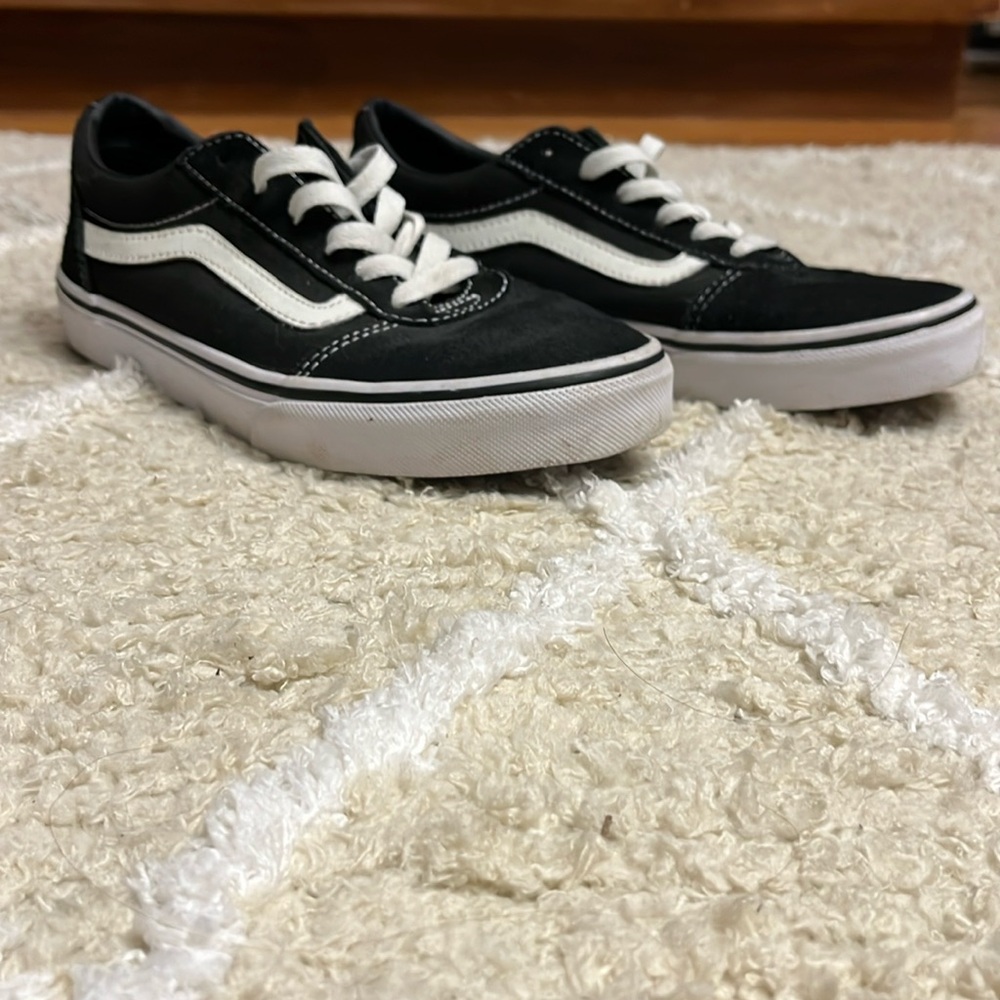 Size 5, black vans
